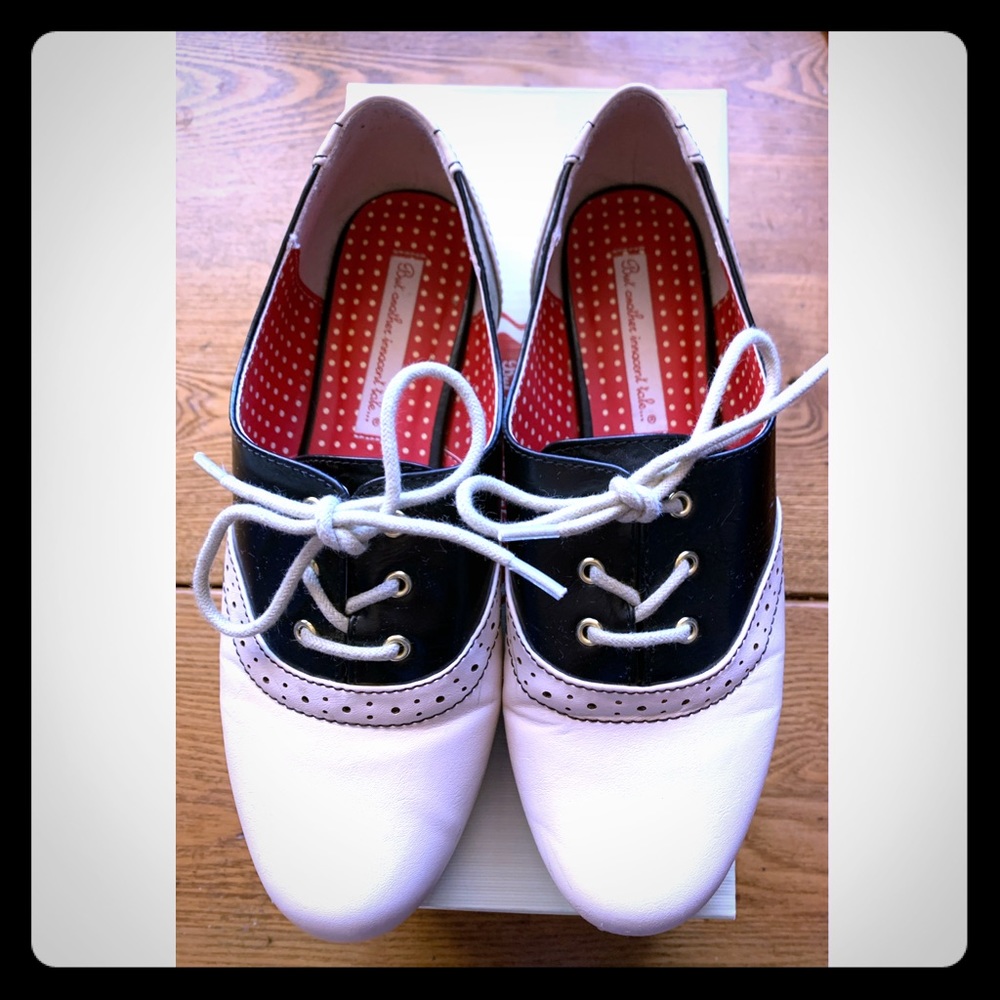 B.A.I.T. Emmie Shoe in Black and Cream